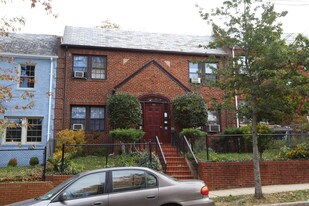 4805 3rd St NW in Washington, DC - Building Photo