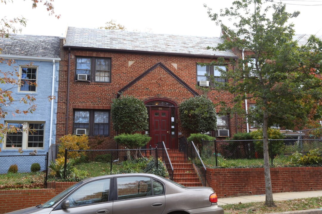 4805 3rd St NW in Washington, DC - Building Photo