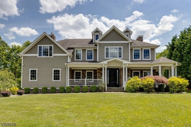 property at 19 Carol Rd
