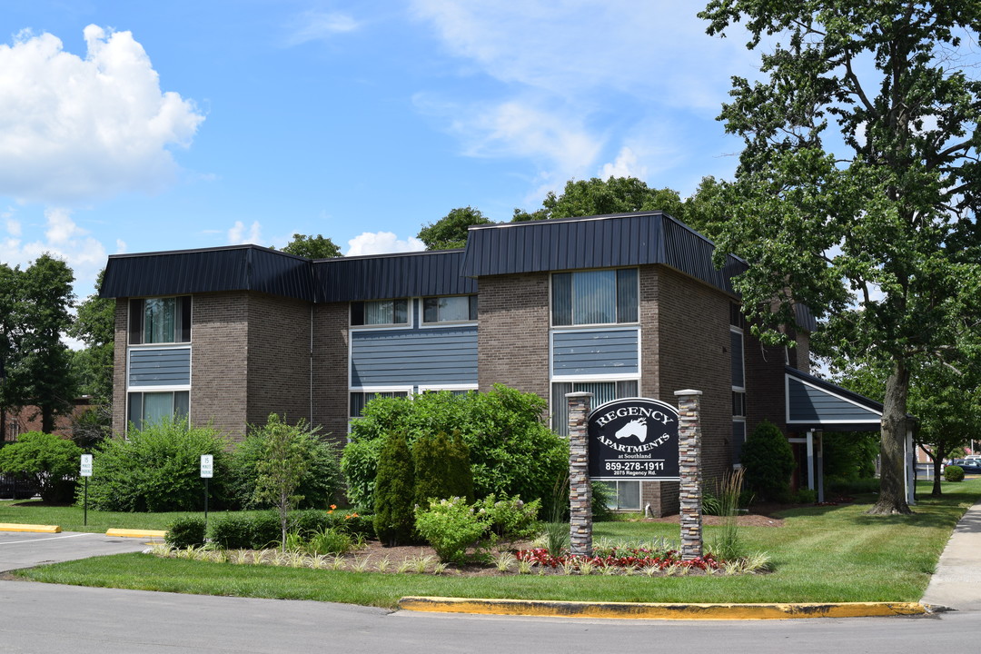 Regency Apartments at Southland in Lexington, KY - Foto de edificio