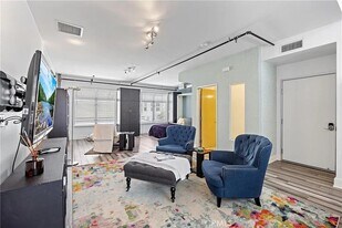 919 E Santa Ana Blvd in Santa Ana, CA - Building Photo