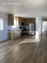1016 Harshman St in Rawlins, WY - Building Photo