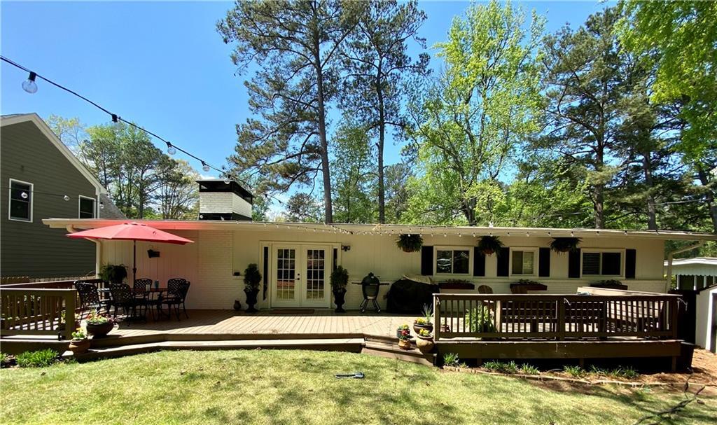 2841 Cravenridge Dr NE in Atlanta, GA - Building Photo