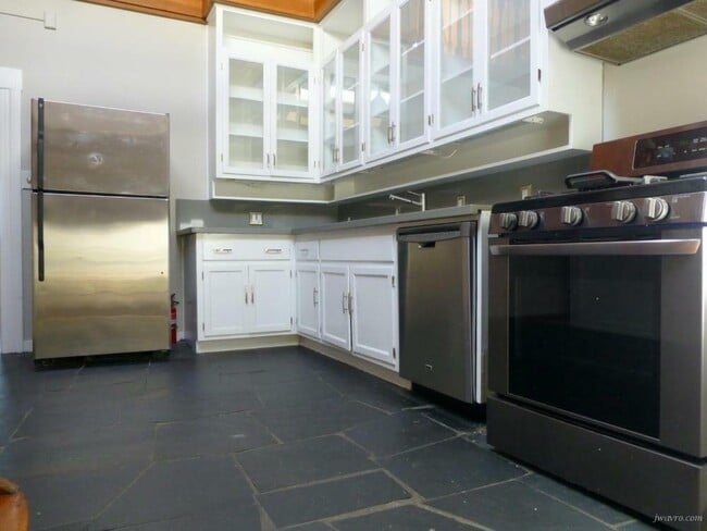 property at 3 Winfield St