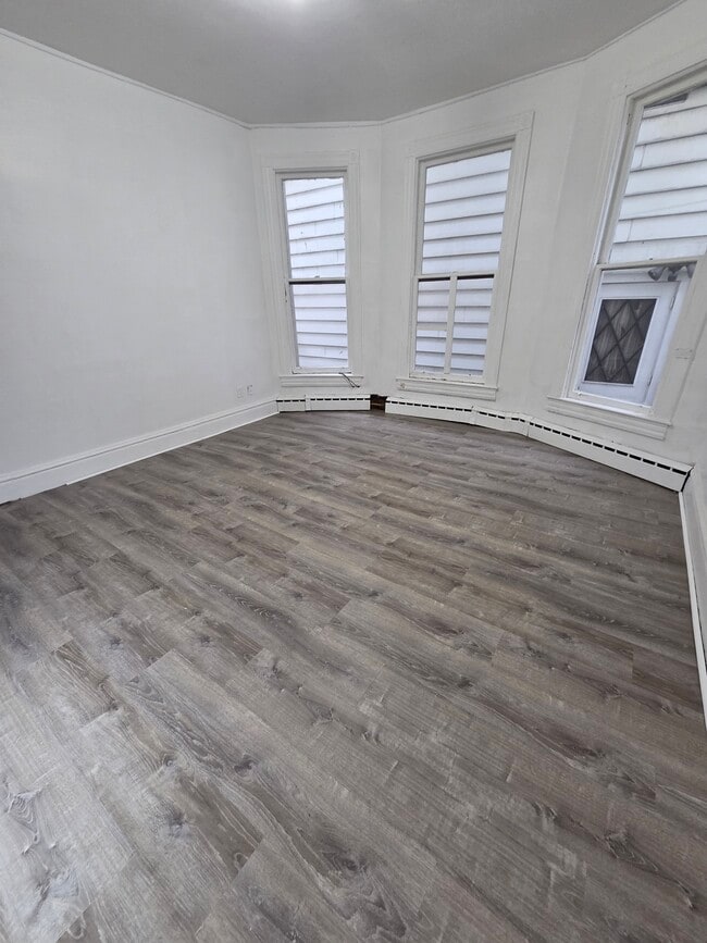 365 S River St, Unit 1 in Wilkes-Barre, PA - Building Photo - Building Photo