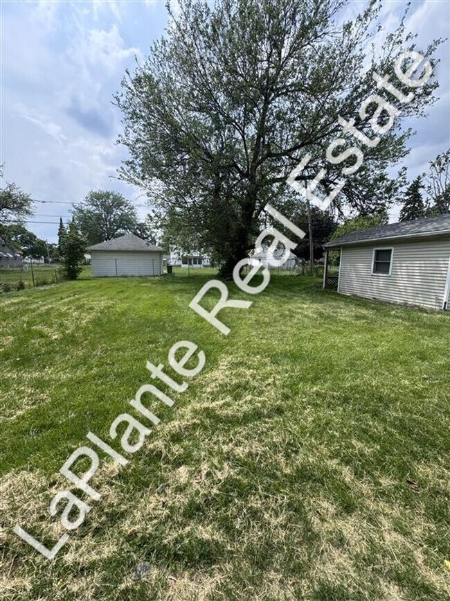 748 Weston St in Toledo, OH - Building Photo - Building Photo