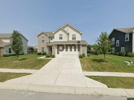 5240 Castamere Dr in Noblesville, IN - Building Photo