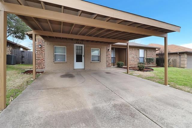 6632 Valley View Dr in Watauga, TX - Building Photo - Building Photo