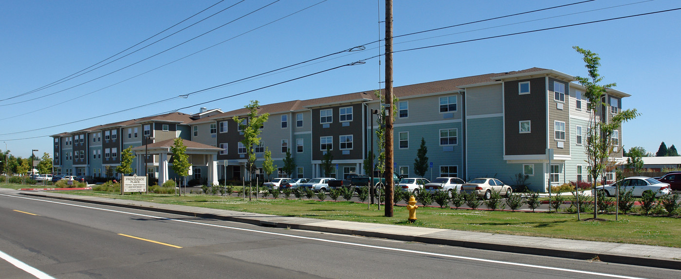 Providence Place Senior Apartments in Salem, OR - Foto de edificio