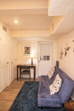 23 Jay St, Unit B in Cambridge, MA - Foto de edificio - Building Photo