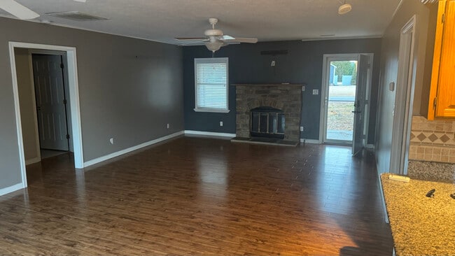 6001 Tabiatha Ln in Lanexa, VA - Building Photo - Building Photo