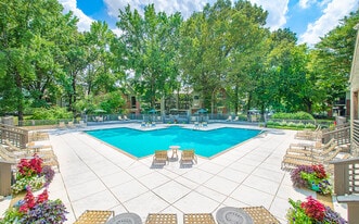 Lincoln on the Green