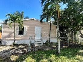 22844 Tradewind Rd in Boca Raton, FL - Building Photo