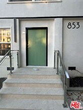853 S Bedford St in Los Angeles, CA - Building Photo - Building Photo