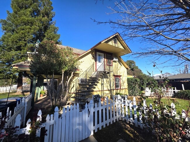 property at 2171 Verano St