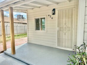 426 Vineyard Ave in Madera, CA - Building Photo - Building Photo