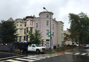 Bloomingdale Row in Washington, DC - Foto de edificio - Building Photo