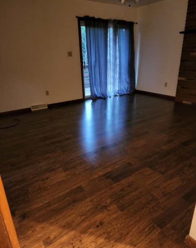 436 Chapel Dr in Ellwood City, PA - Building Photo - Building Photo