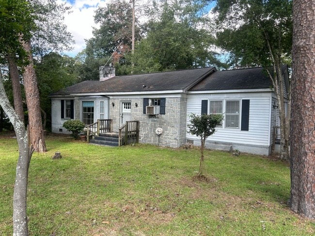 property at 4541 Oxford Rd