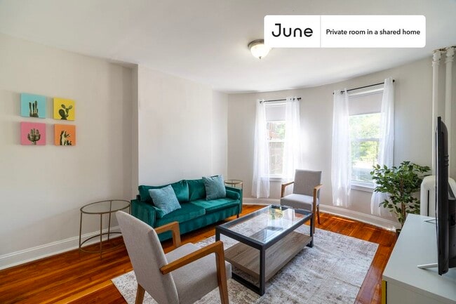 property at 184 Walnut Ave