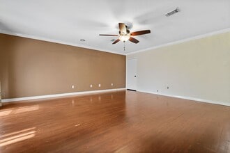 2210 San Jacinto Dr in Pasadena, TX - Building Photo - Building Photo