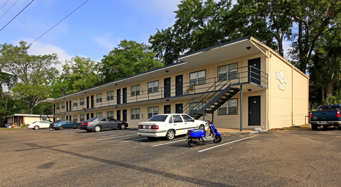 Lafayette Apartments in Tallahassee, FL - Building Photo