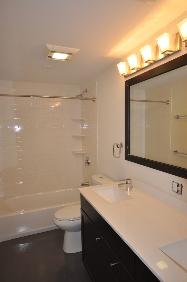 659 Massachusetts Ave in Boston, MA - Building Photo - Building Photo
