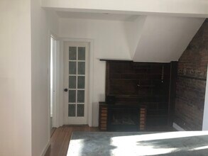 817 Cameron St in Philadelphia, PA - Foto de edificio - Building Photo