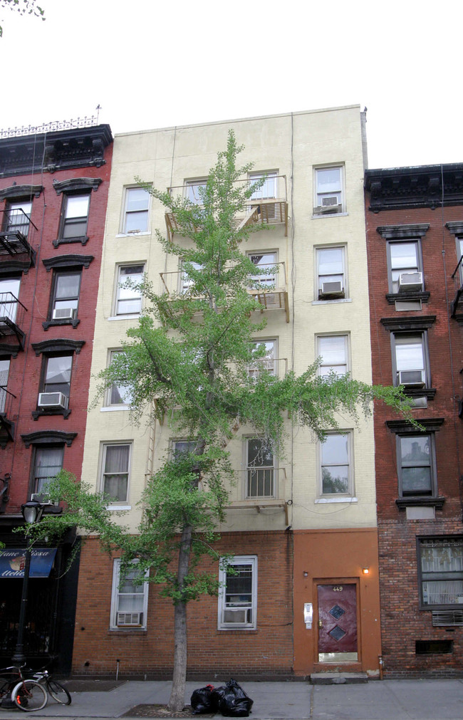 449 W 46th St in New York, NY - Building Photo - Building Photo