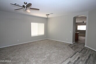 8166 W Rose Garden Ln in Peoria, AZ - Building Photo - Building Photo