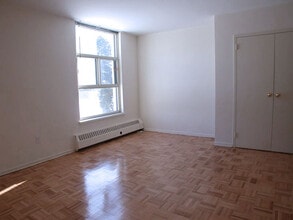 7 St. Dennis in Toronto, ON - Building Photo - Building Photo