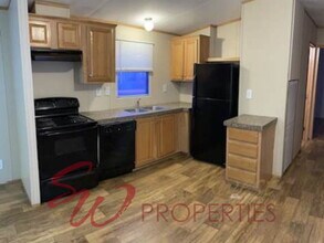 330 Private Rd 1615 in Stephenville, TX - Building Photo - Building Photo