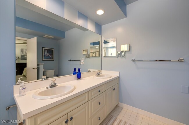property at 5809 Glencove Dr