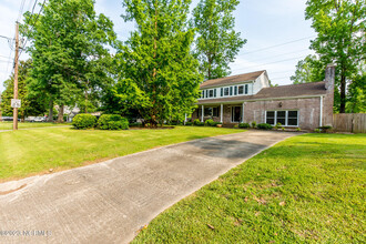 326 Forest Grove Ave in Jacksonville, NC - Building Photo - Building Photo