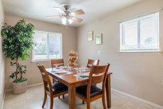 The Hamptons of Brownstown Apartments in Brownstown, MI - Building Photo - Interior Photo