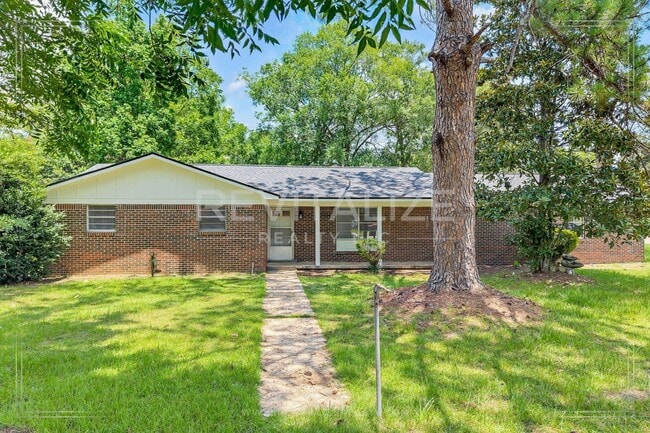 property at 612 Bibb St
