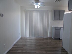 723 Anne Ln in Henderson, NV - Building Photo - Building Photo