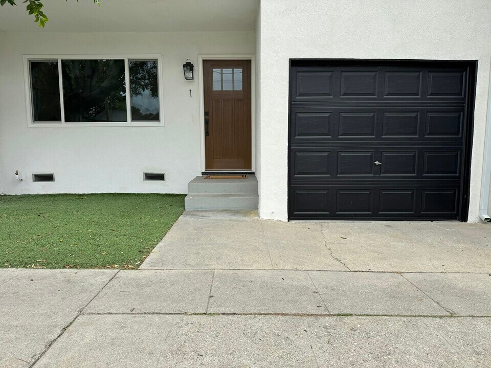 1503 Federal Ave in Los Angeles, CA - Building Photo