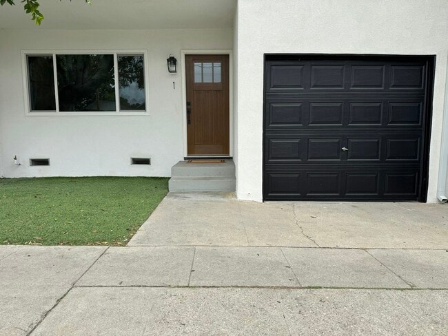 1503 Federal Ave in Los Angeles, CA - Building Photo - Building Photo