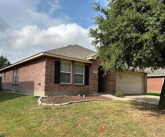 433 Emerald Creek Dr in Fort Worth, TX - Building Photo