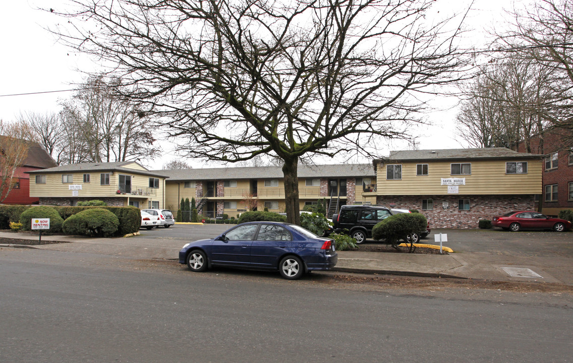 Santa Maria in Portland, OR - Building Photo