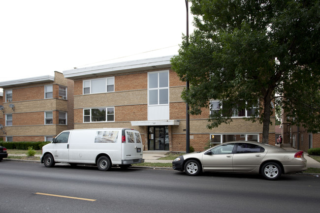 3737 N Harlem Ave in Chicago, IL - Building Photo - Building Photo