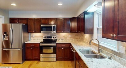 707 Sir Walter Cir in Virginia Beach, VA - Building Photo - Building Photo
