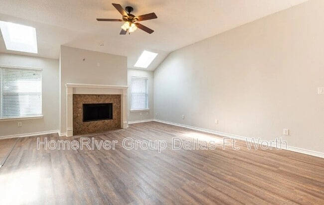8201 Clipper St in Frisco, TX - Building Photo - Building Photo