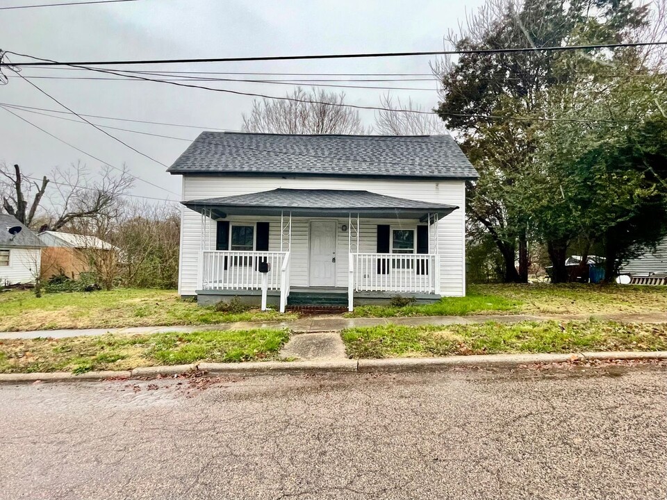 34 Knox St in Salisbury, NC - Building Photo