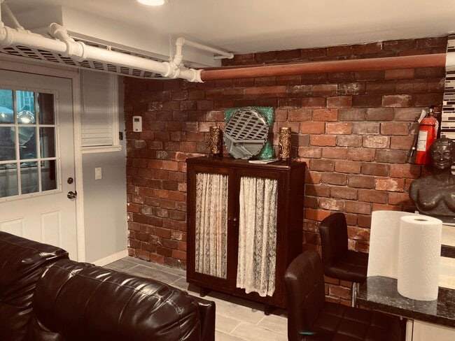 25 Bentley Ave, Unit Furnished 1 BDRM APT in Jersey City, NJ - Building Photo - Building Photo