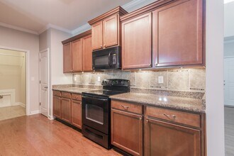 8513 Loxton Cir in Charlotte, NC - Foto de edificio - Building Photo