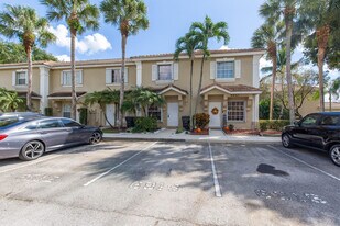 6916 Crooked Fence Dr in Greenacres, FL - Building Photo