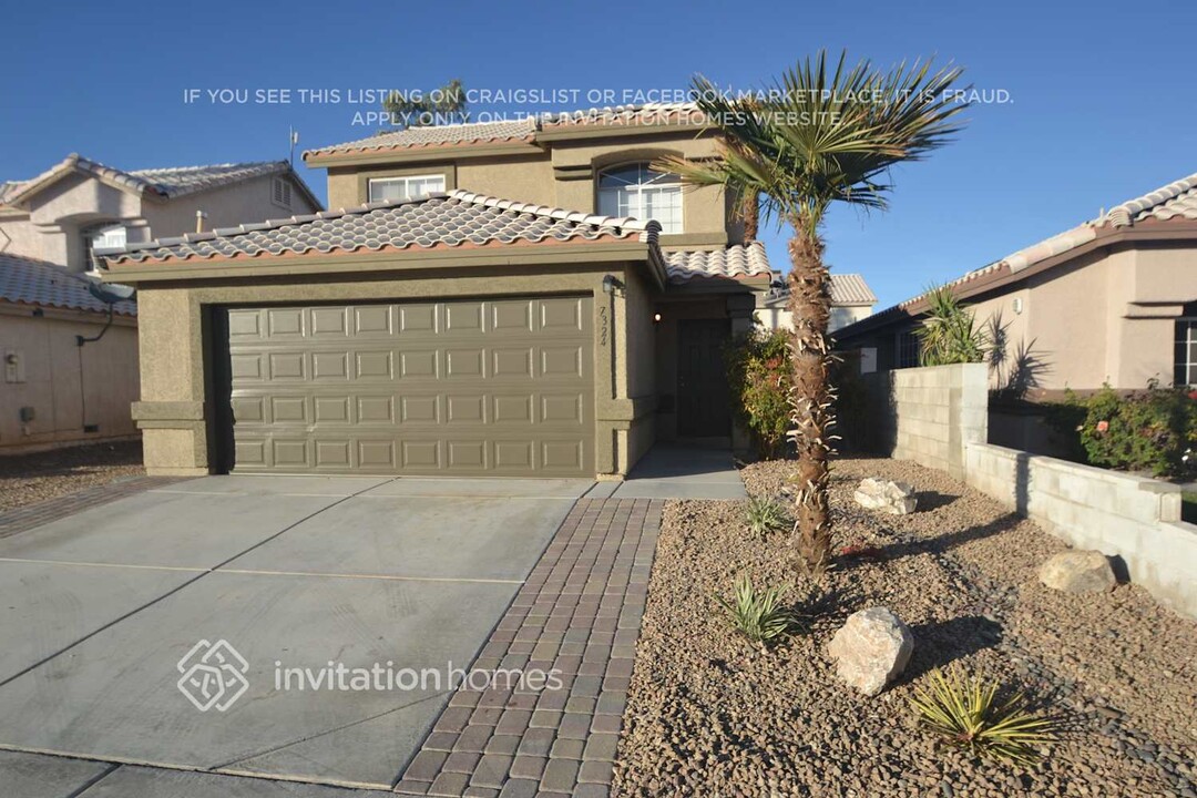 7324 Backstretch Dr in Las Vegas, NV - Building Photo