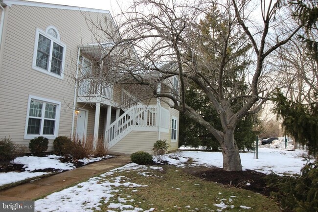 property at 2604 Beacon Hill Dr